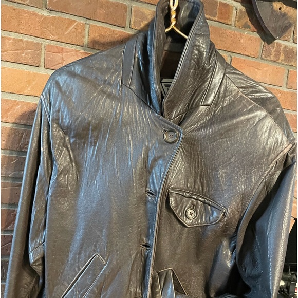 Short(to waist) bovine/bull hide bomber button up, Lge by J.Persy for Marvin Ric - Picture 6 of 15